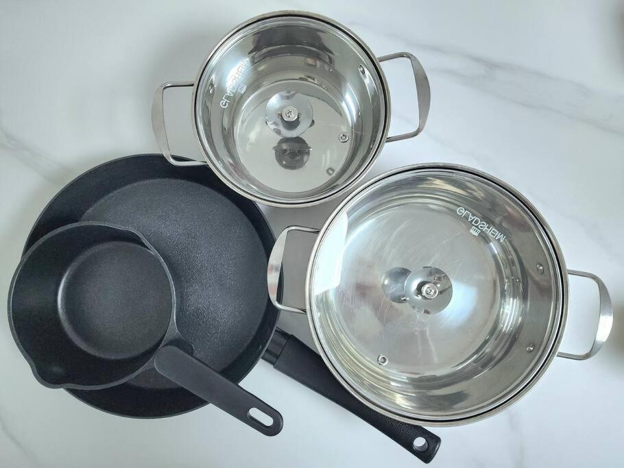 Charm In Seoul, 3r2b, Arex, Digitalmediacitystation 3minutes, Hongdae *